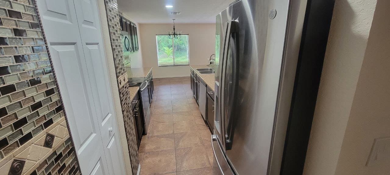 Port Saint Lucie House: 2081 SW Marblehead Way