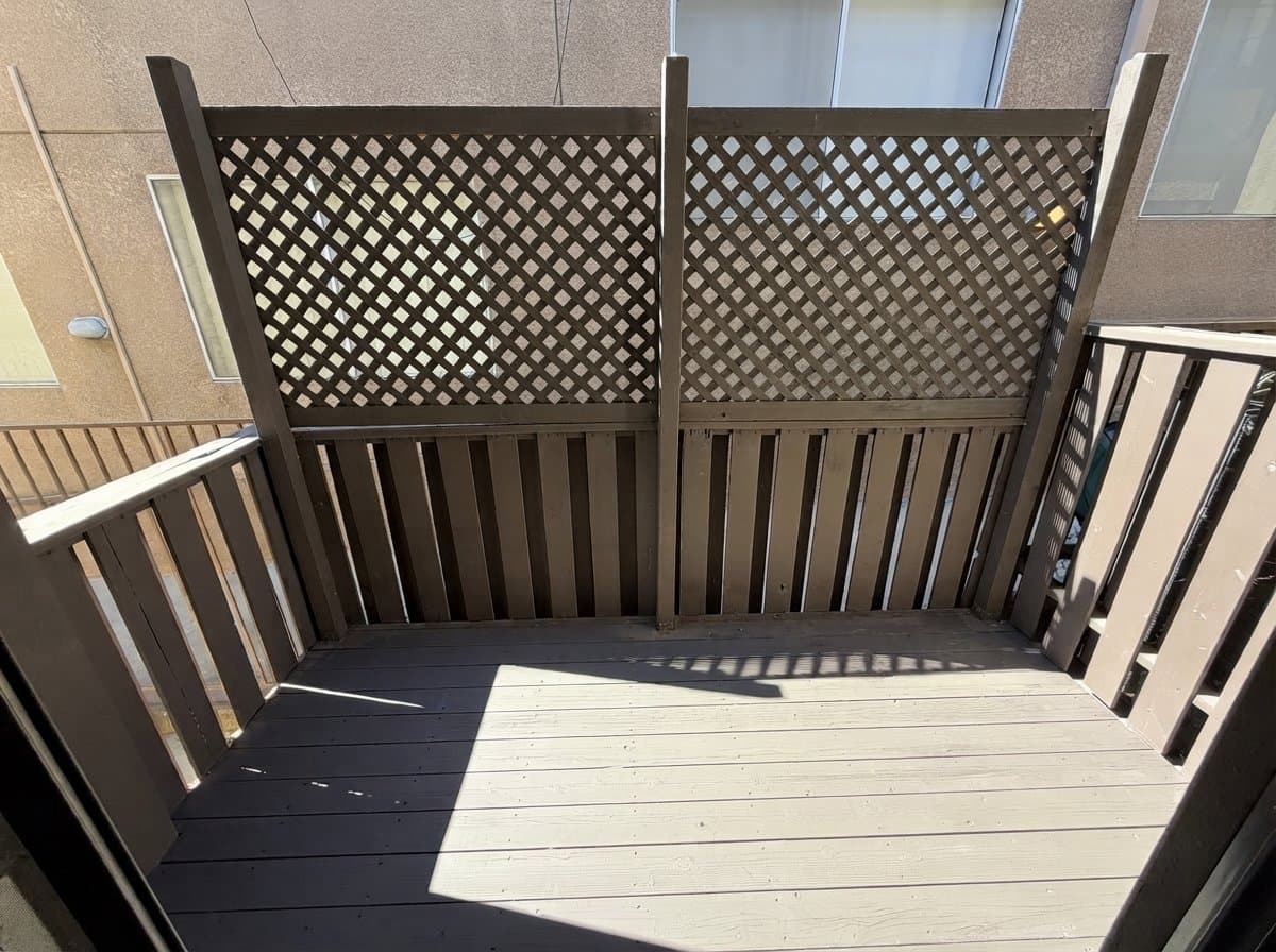 Los Angeles Condo: 10320 Almayo Avenue