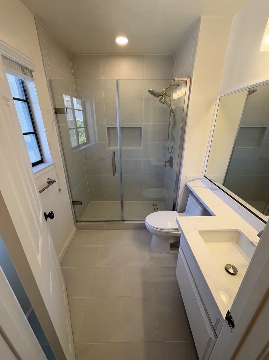 Los Angeles Condo: 10320 Almayo Avenue