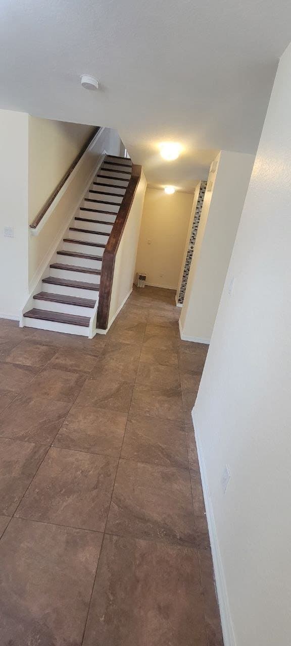 Port Saint Lucie House: 2081 SW Marblehead Way