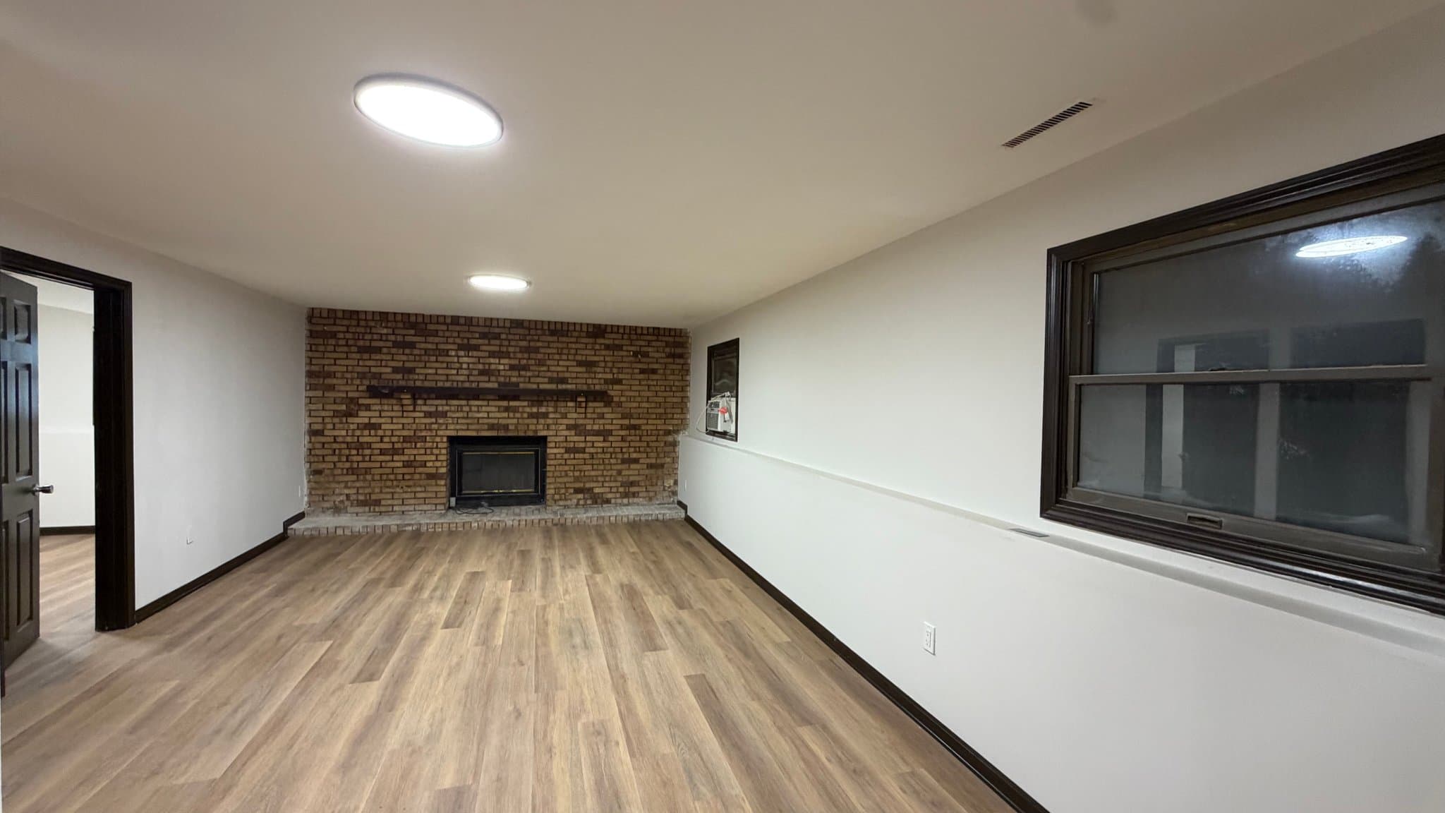 Crown Point House: 5053 W 90th Ln