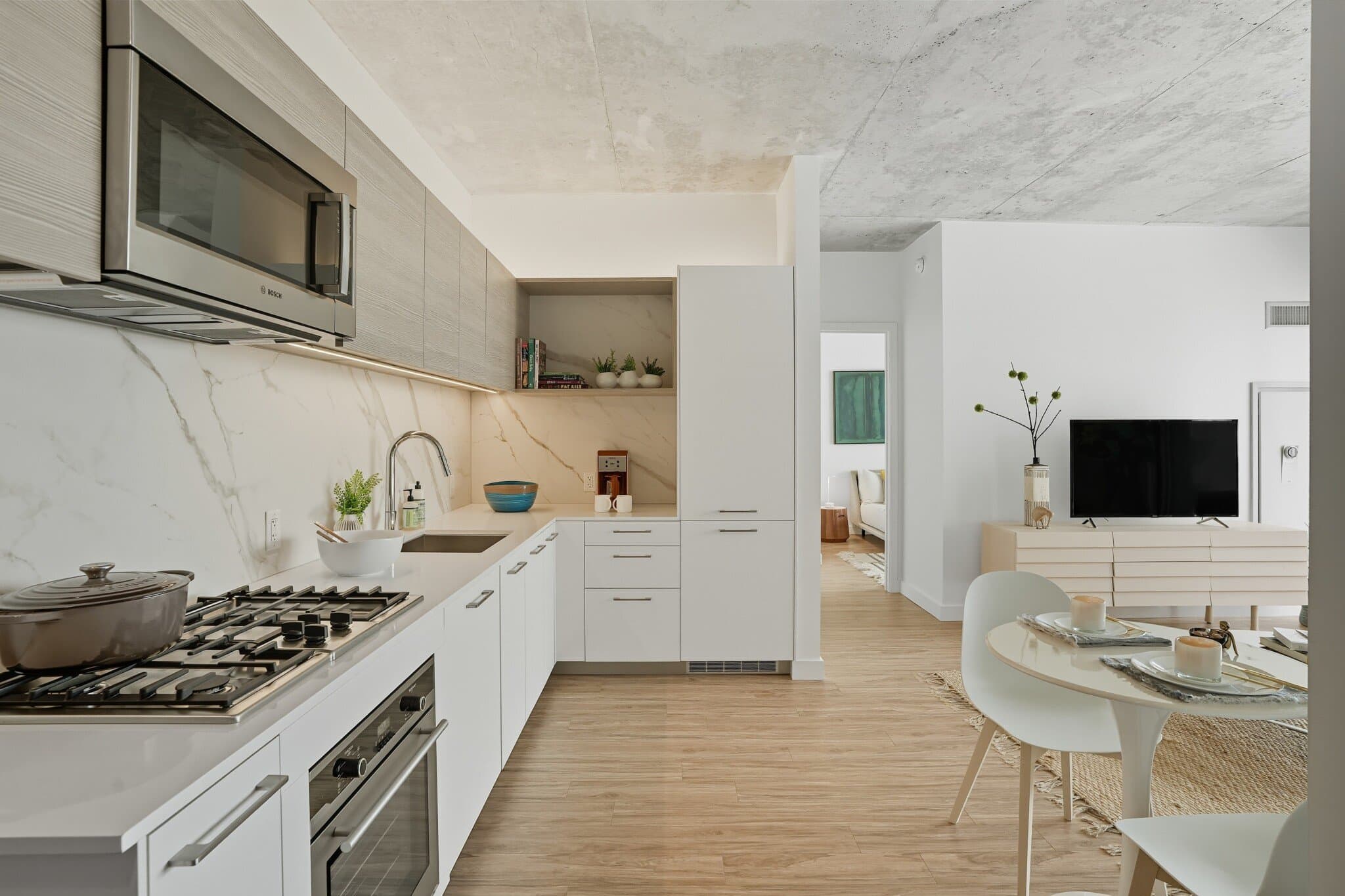 Chicago Condo: 623 W Lake St