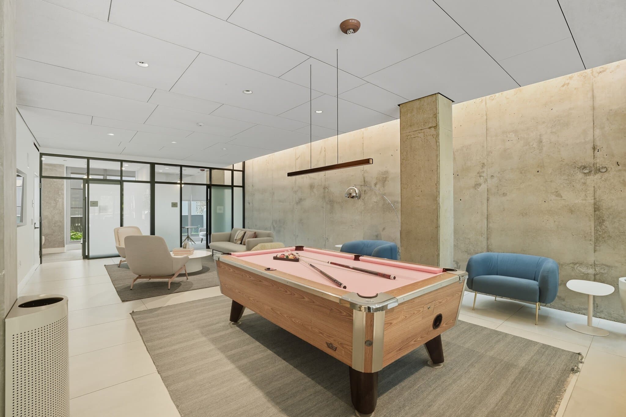 Chicago Condo: 623 W Lake St