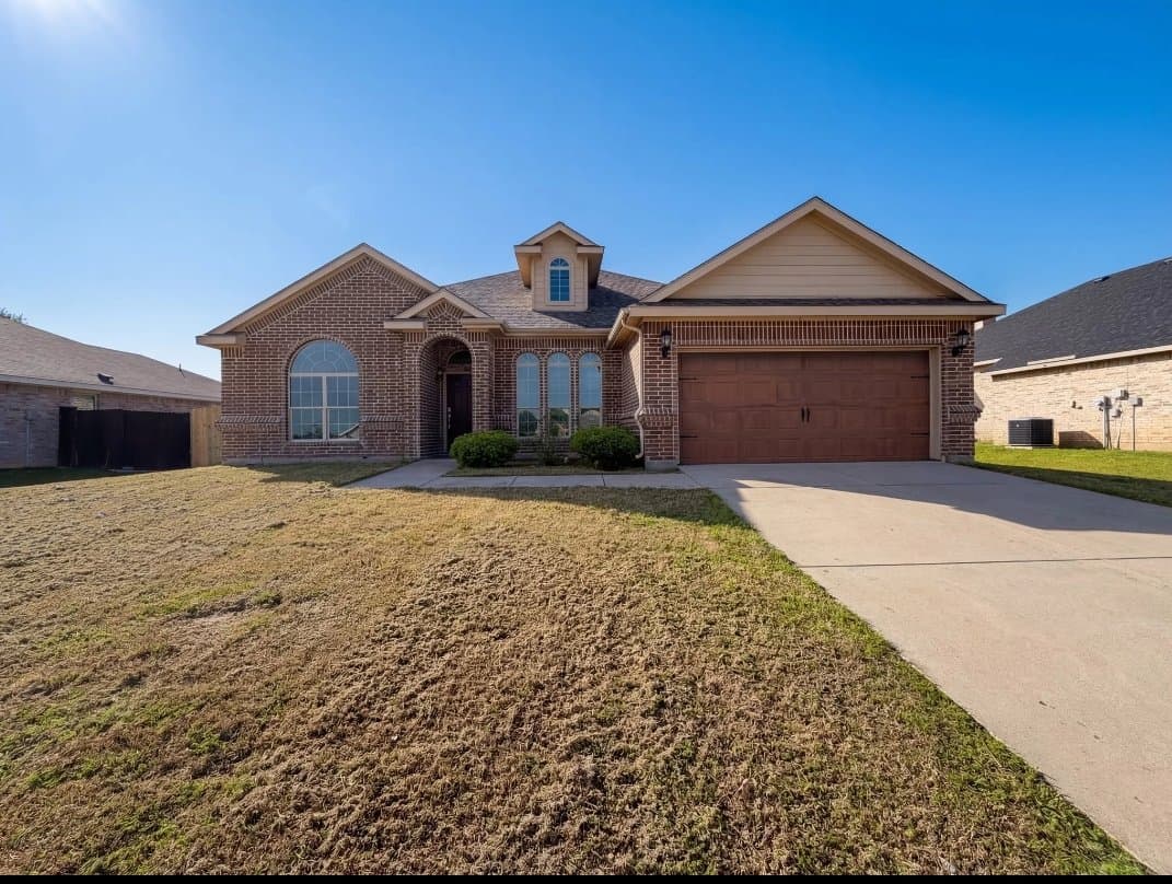 Fort Worth House: 3717 Dutch Iris Ln