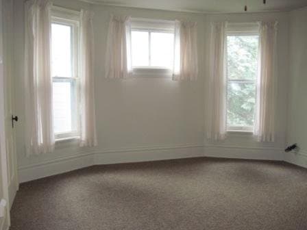 Winona Single Room: 266 1/2 East Sanborn St