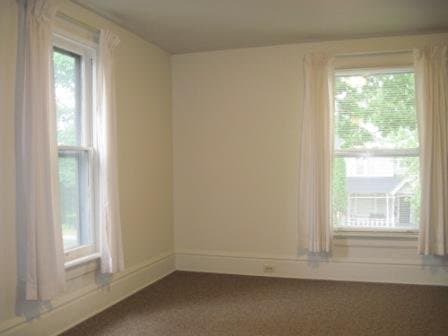 Winona Single Room: 266 1/2 East Sanborn St