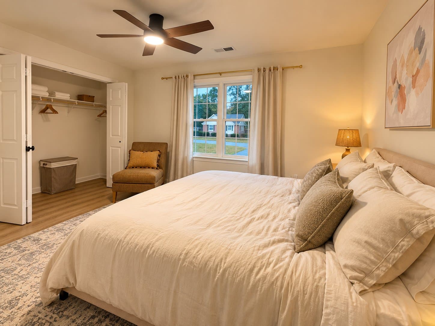 Charlotte Multiplex: 4701 Aspen ct