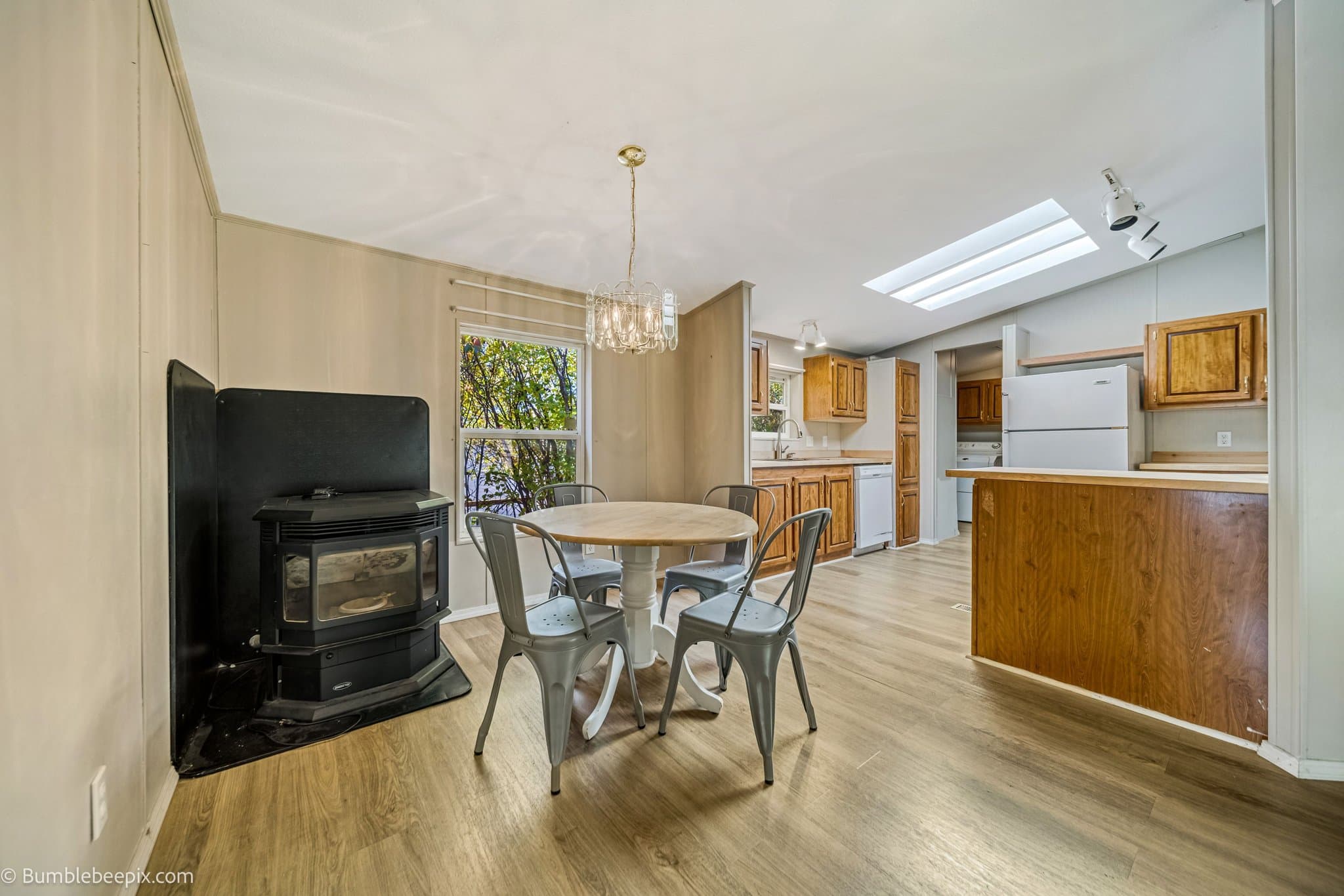 Oldtown Other: 221 E 4th St S
