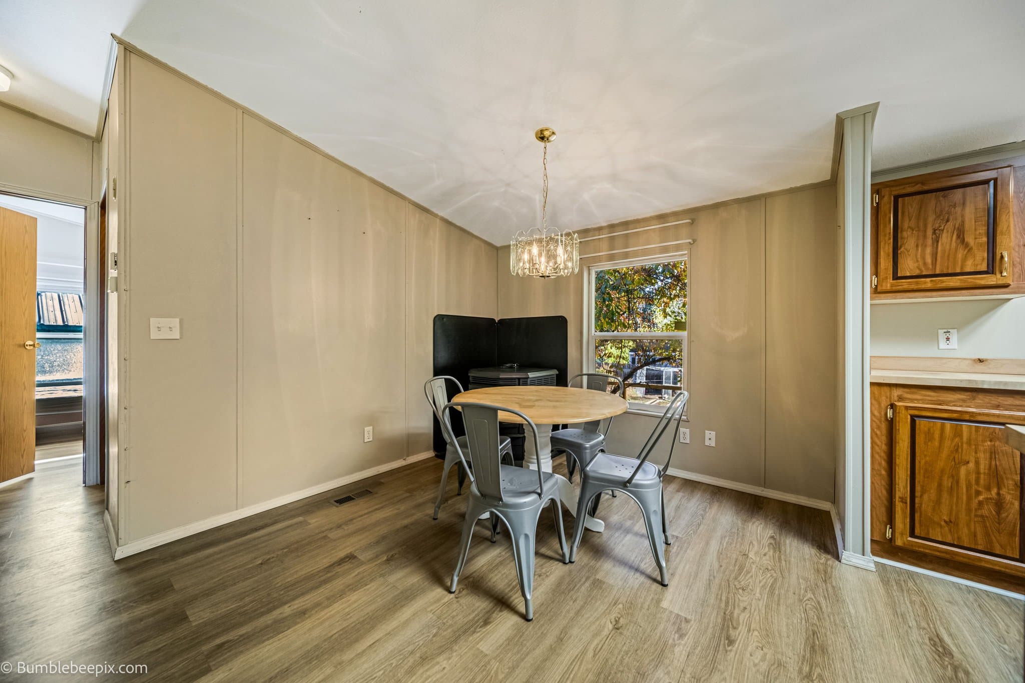 Oldtown Other: 221 E 4th St S