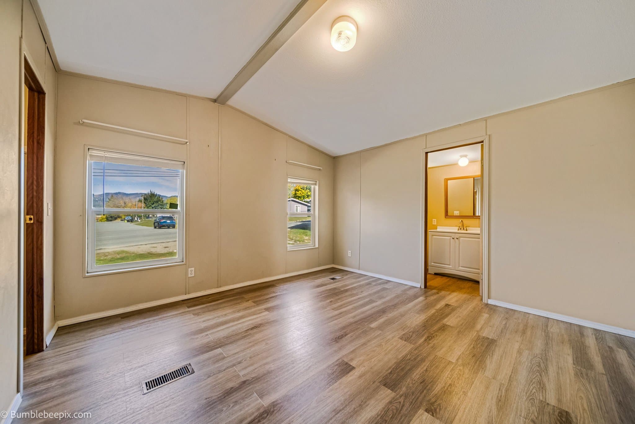 Oldtown Other: 221 E 4th St S