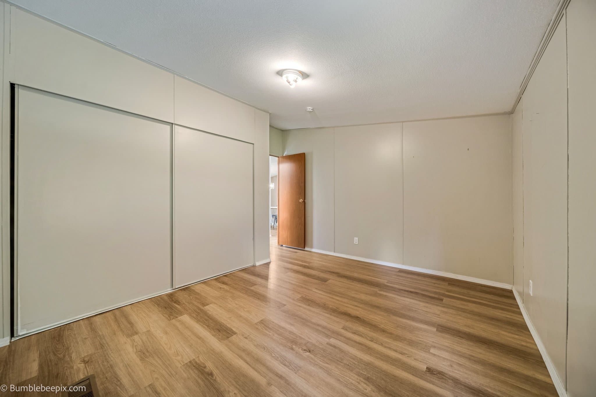 Oldtown Other: 221 E 4th St S