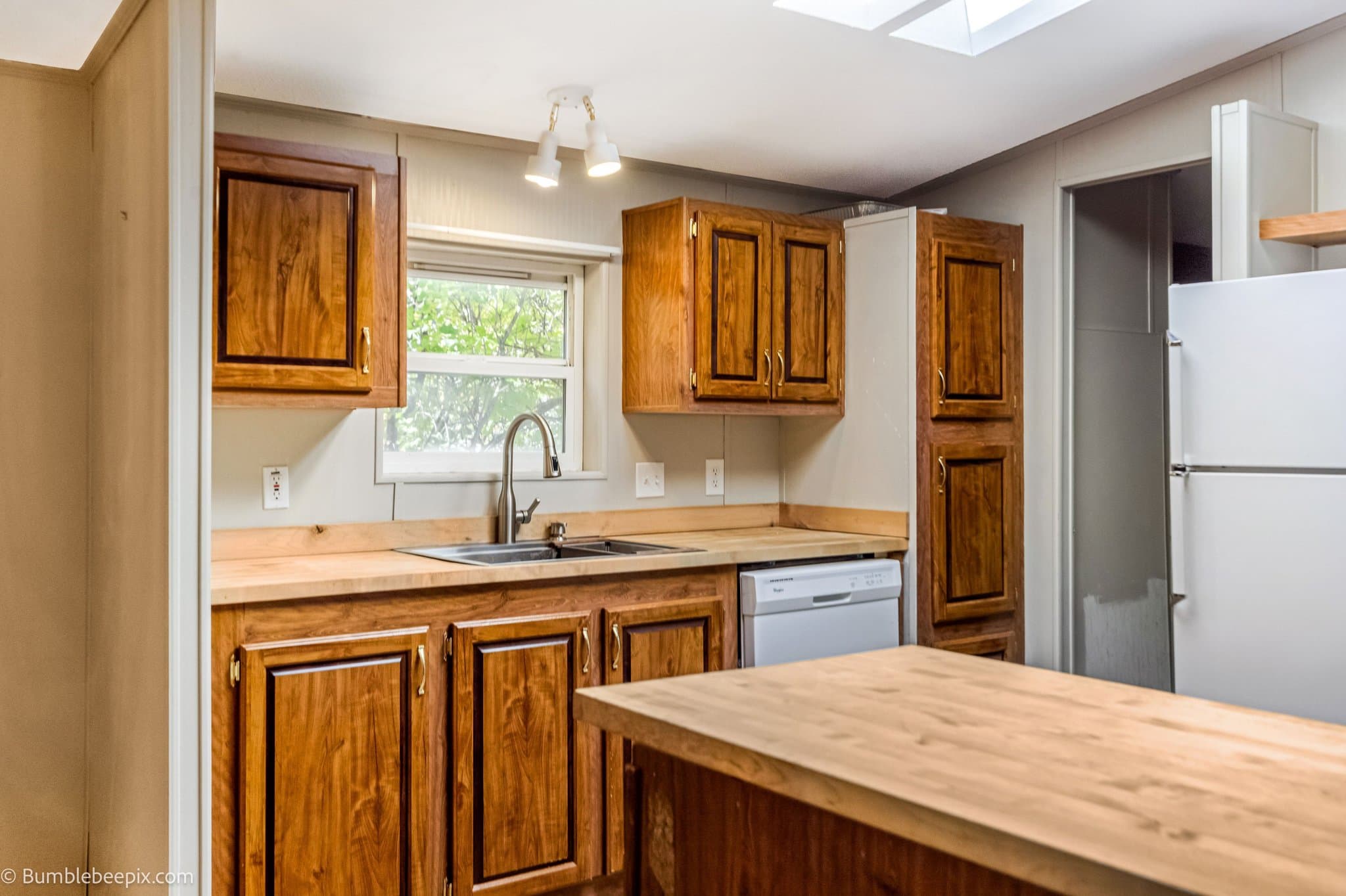Oldtown Other: 221 E 4th St S