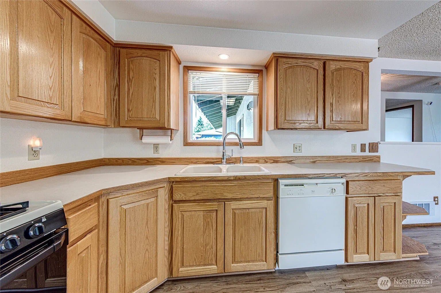 Everett House: 10823 35th Ave SE