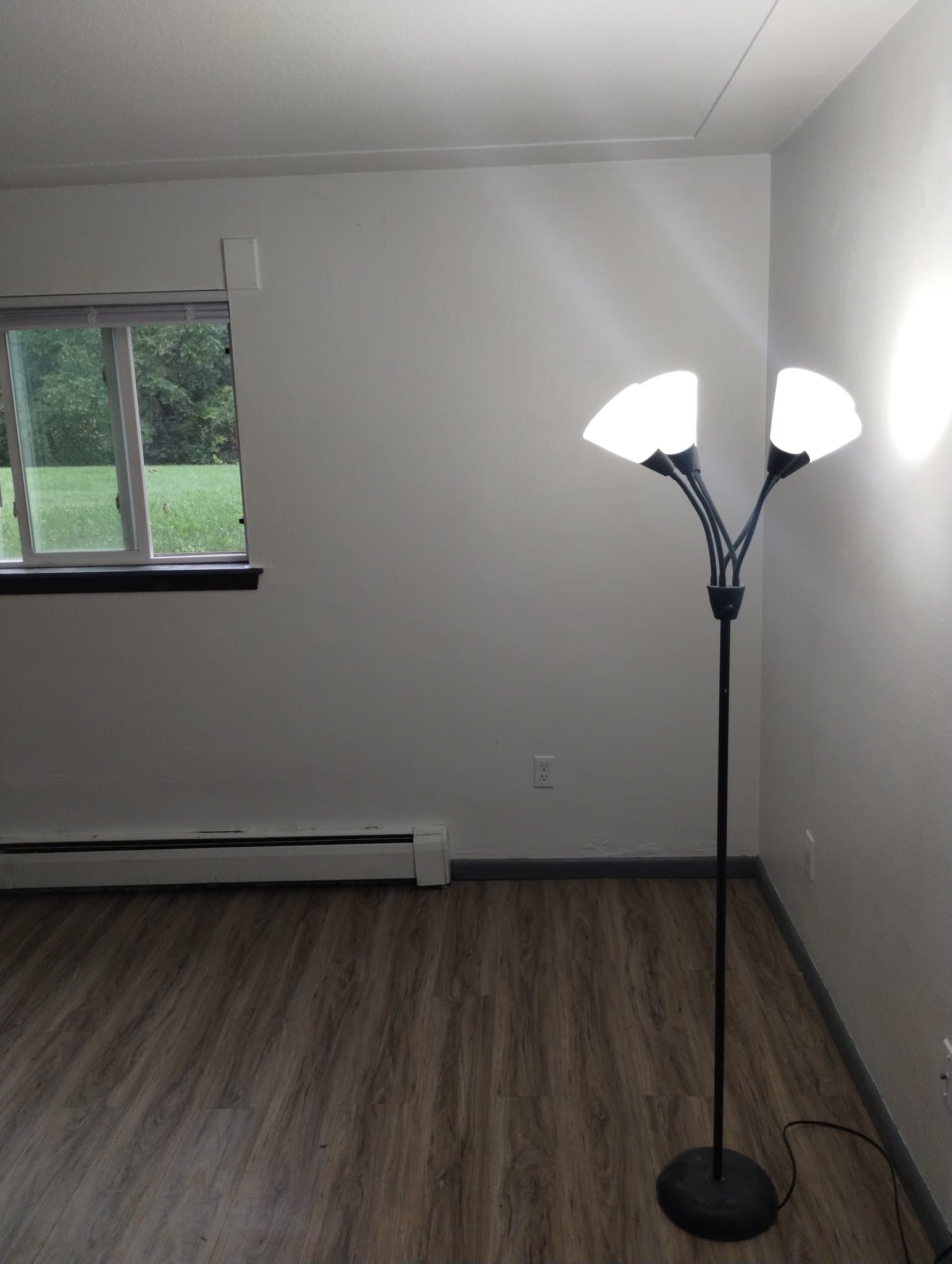 Braham Apartment: 320 4th ST SE