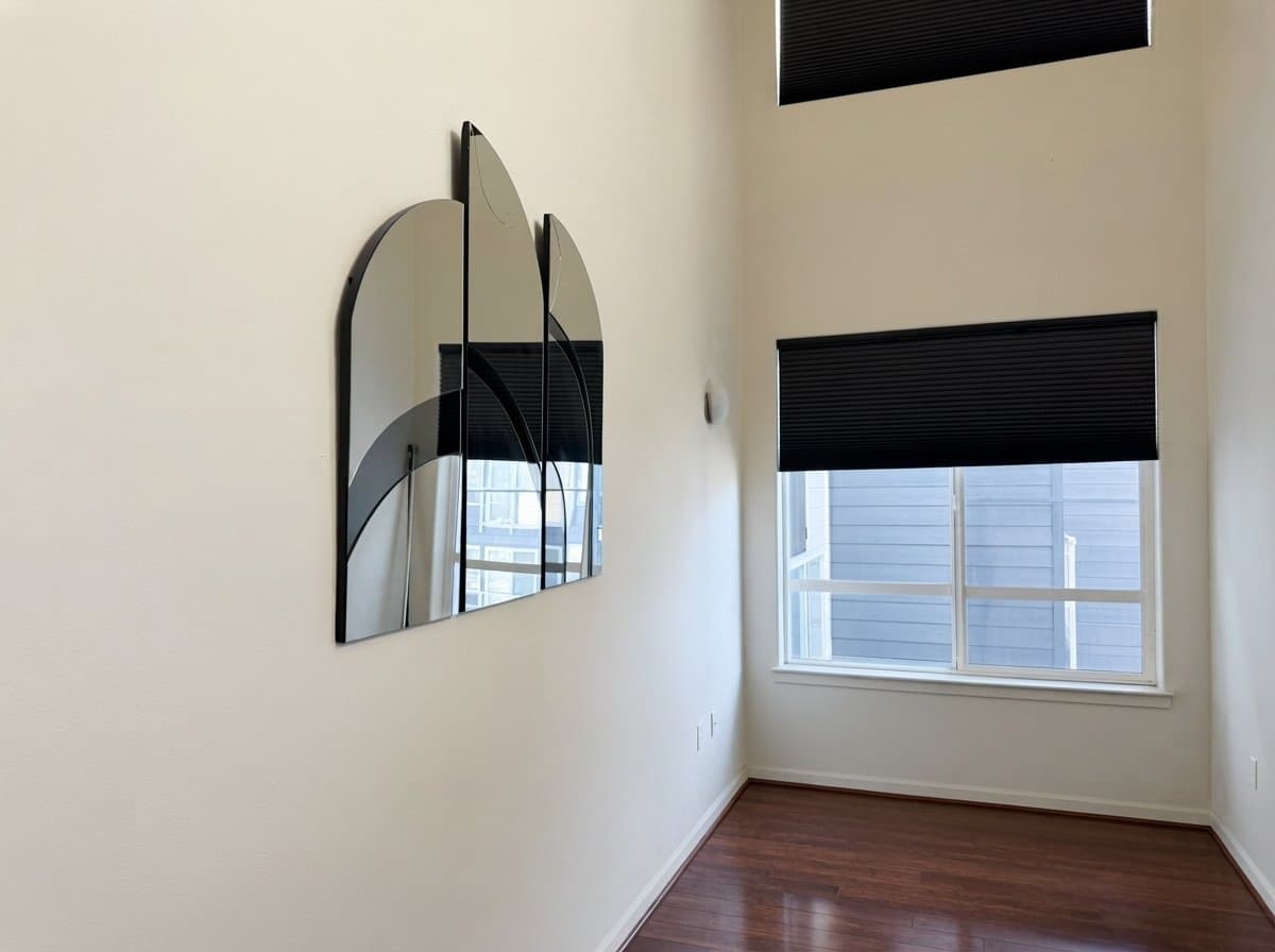 Tacoma Condo: 2424 S 41st St