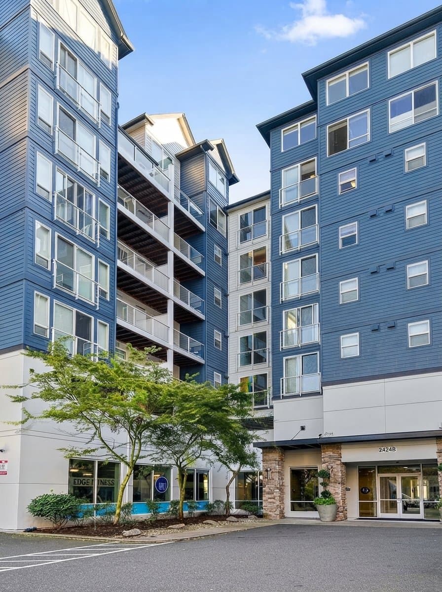Tacoma Condo: 2424 S 41st St