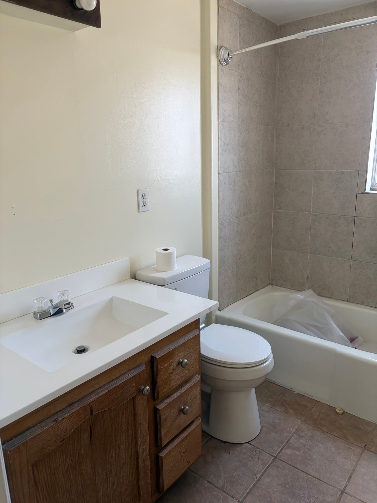 Salt Lake City House: 5011 S Glenn St