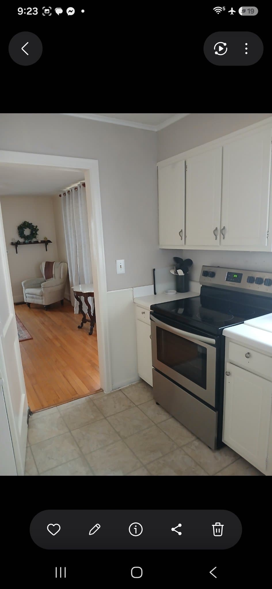Columbia House: 3211 Bagnal Dr