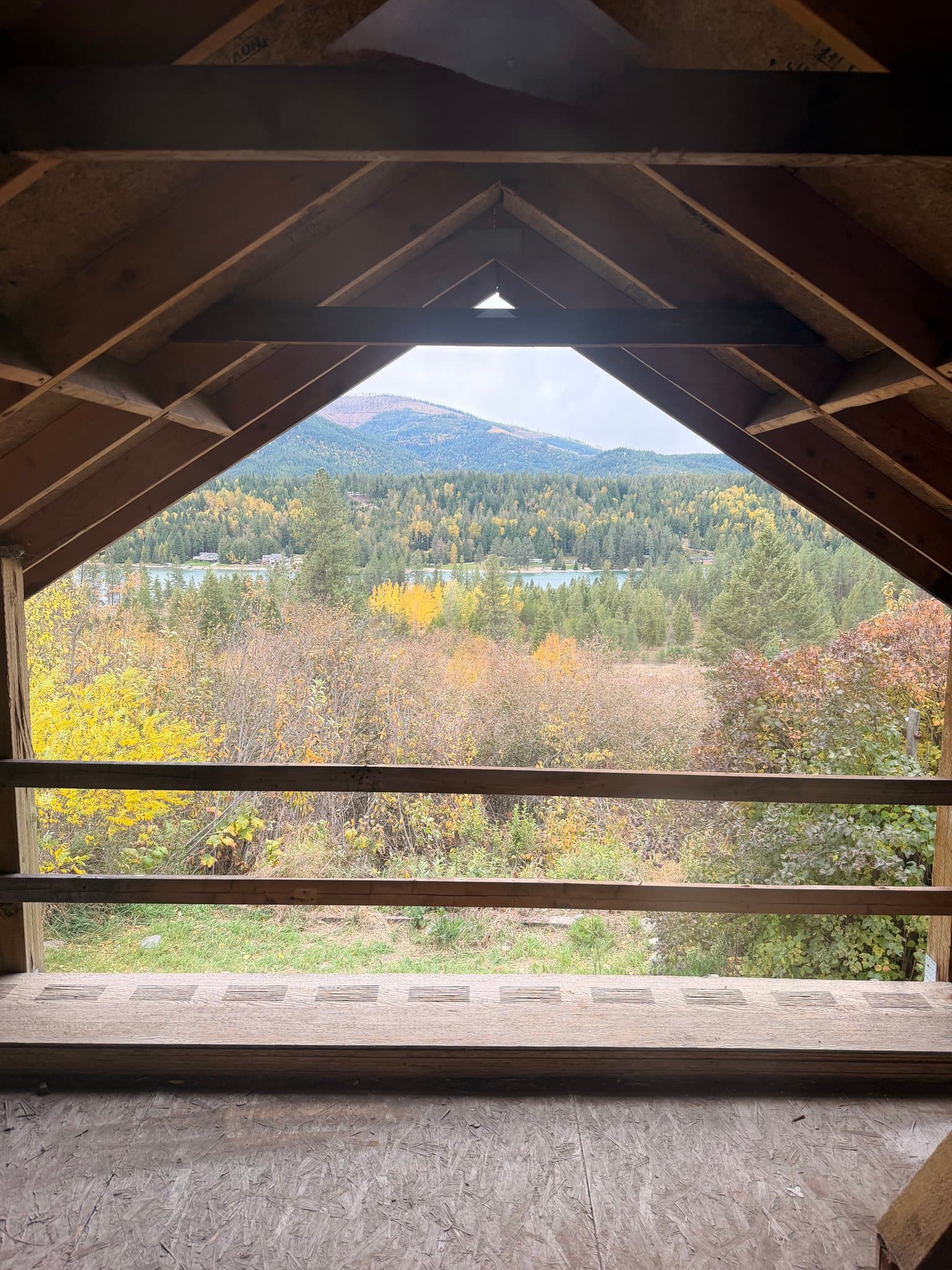 Priest River House: 4410 Highway 2