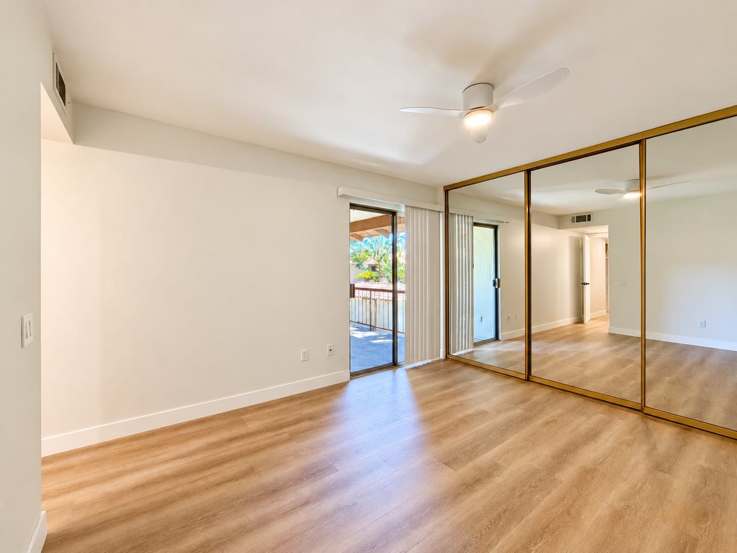 San DIego Condo: 6049 Rancho Mission Rd