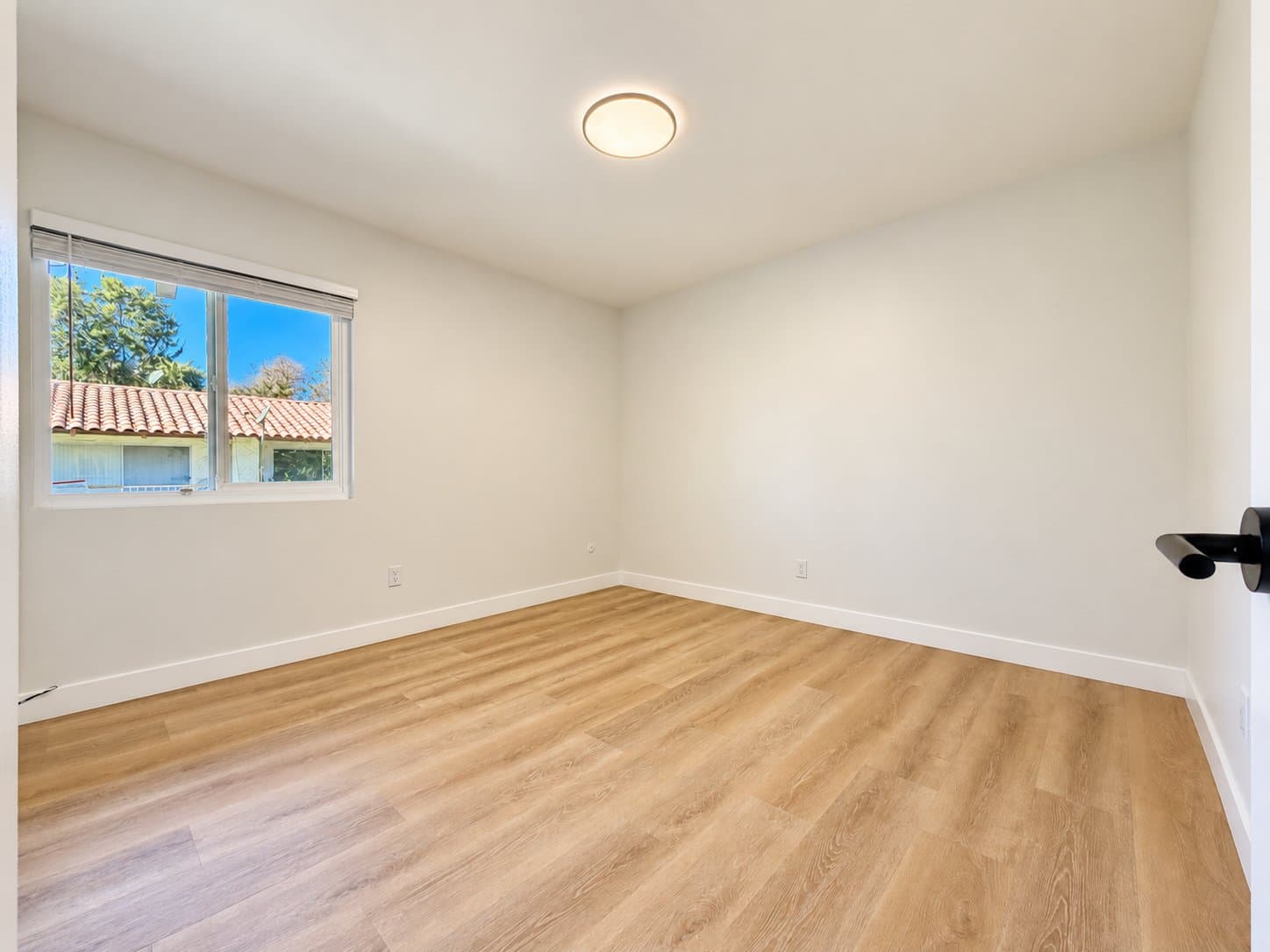San DIego Condo: 6049 Rancho Mission Rd