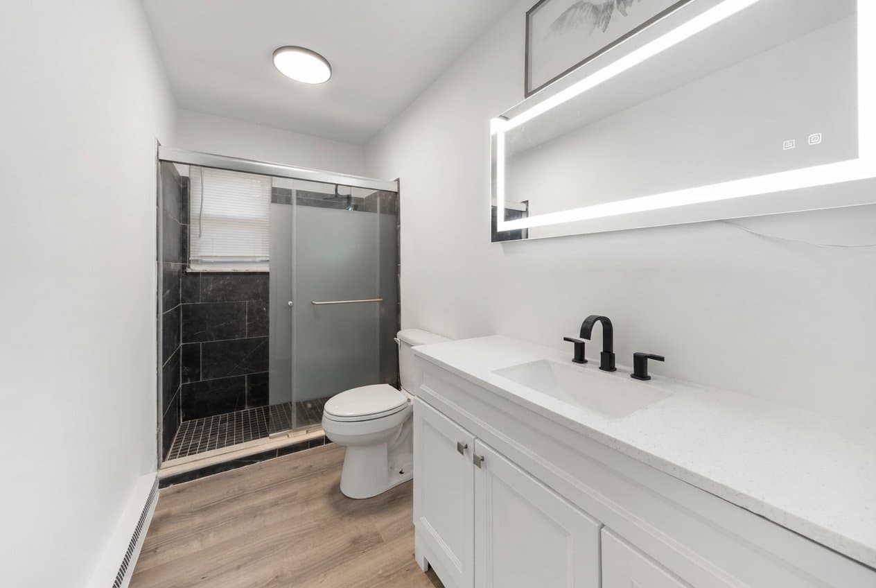 Hillsborough Condo: 798 Eves Dr