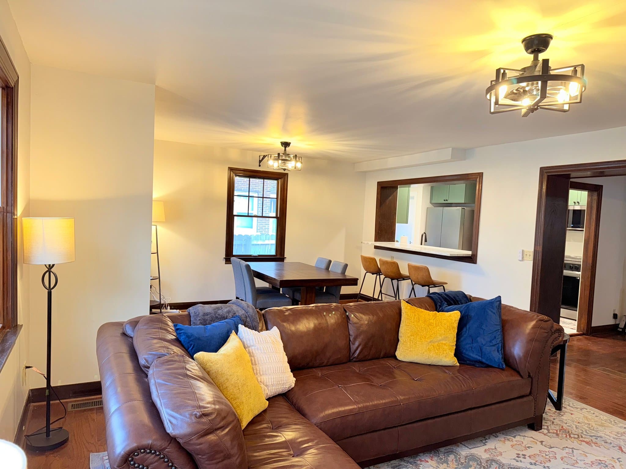 Urbana Single Room: 612 W Washington