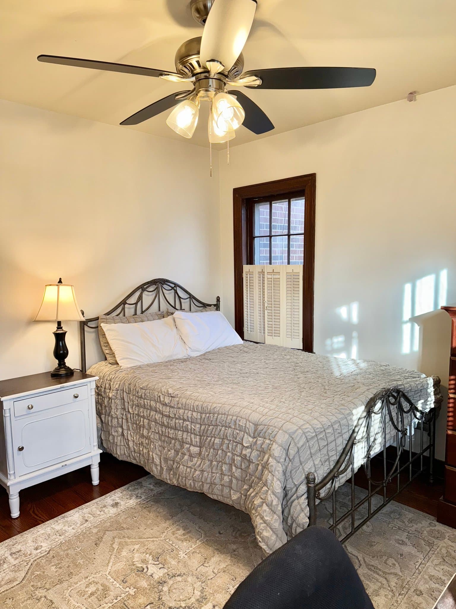 Urbana Single Room: 612 W Washington