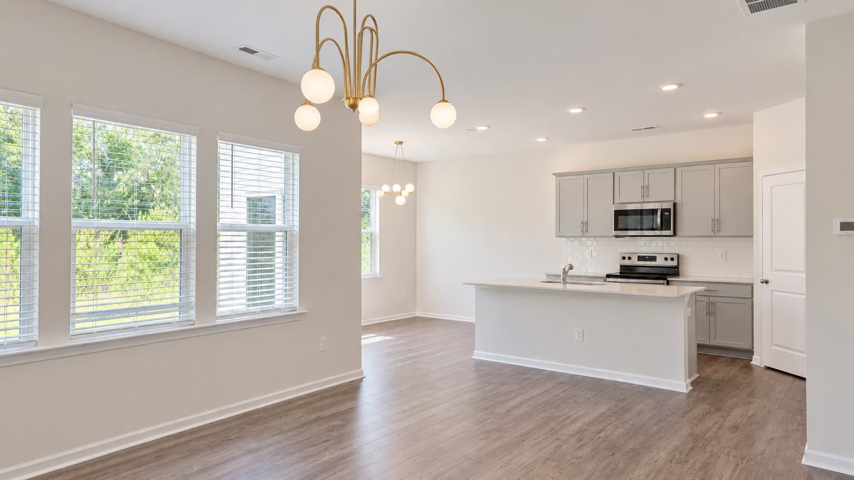 Fuquay Varina House: 250 Chapel St