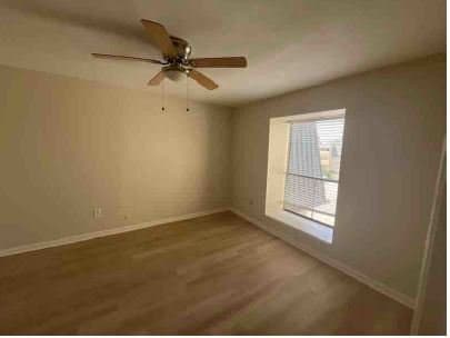 Houston Condo: 8427 Hearth Dr