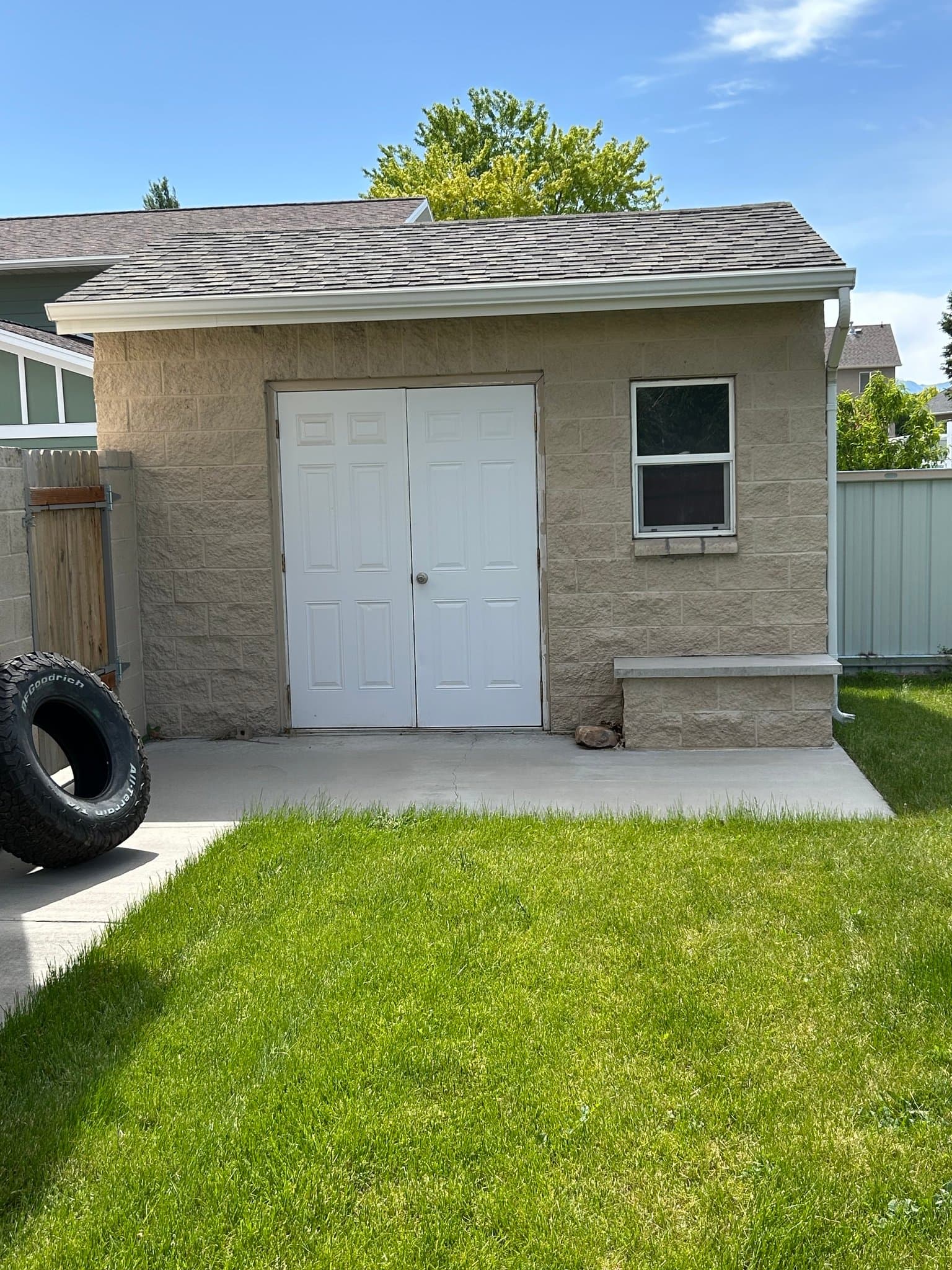 West Jordan House: 1458 West 8700 South