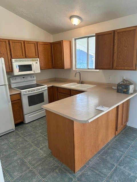 West Jordan House: 1458 West 8700 South