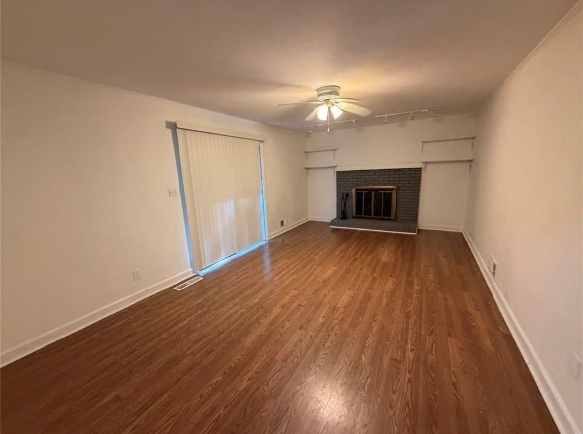 Atlanta House: 2878 Pine Valley Cir