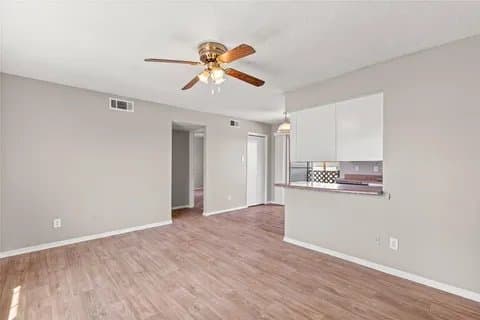 White Settlement Multiplex: 1625 Mary K Ln