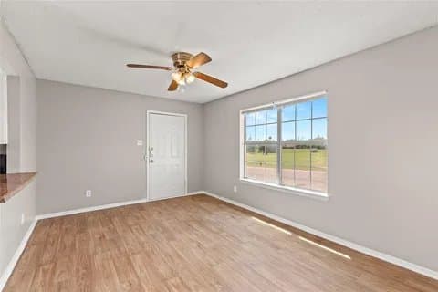 White Settlement Multiplex: 1625 Mary K Ln