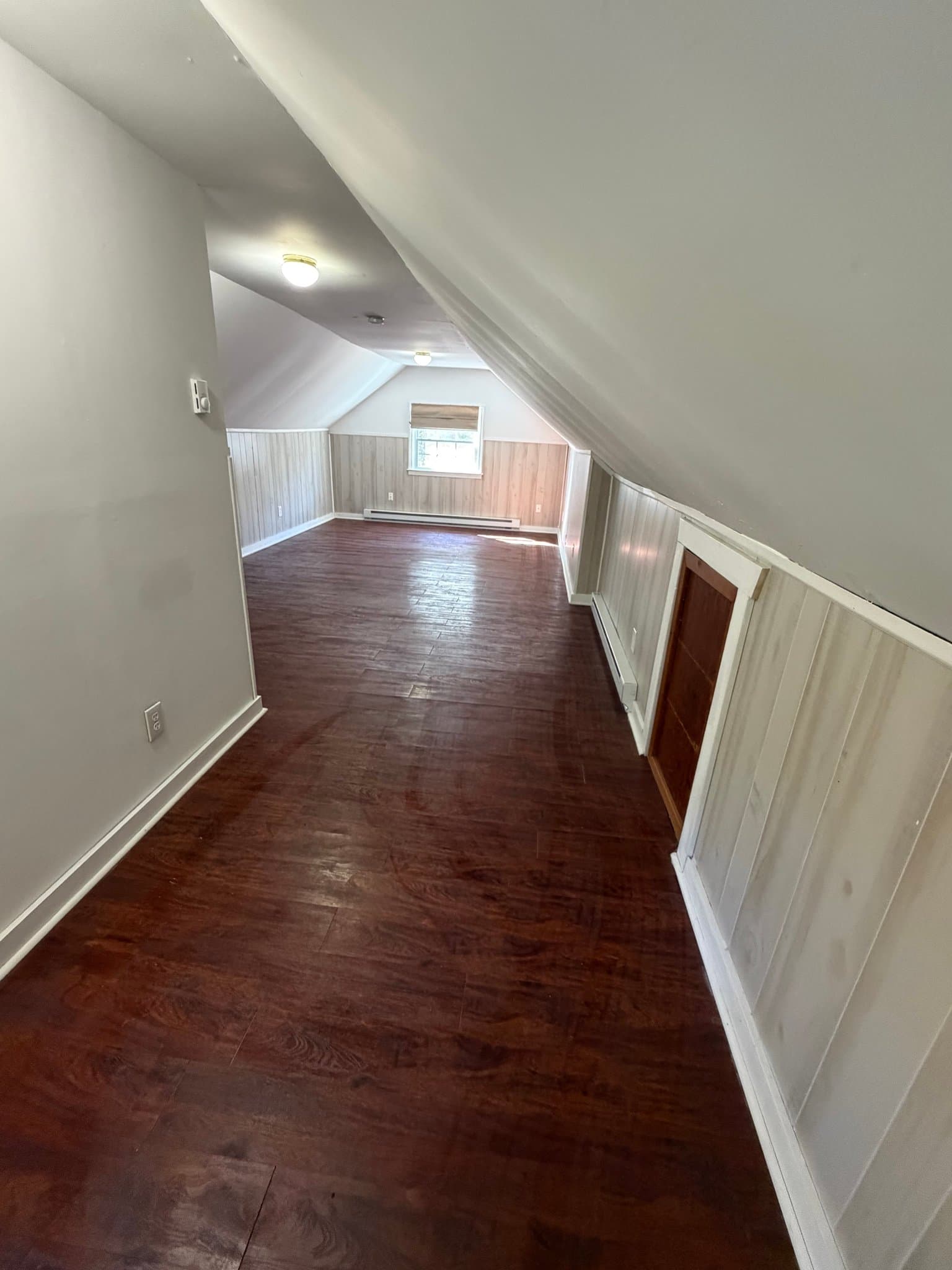 Honesdale House: 183 White Mills Rd