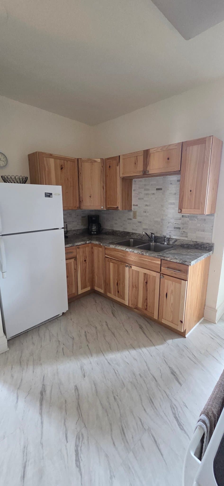 Sault Sainte Marie Apartment: 423 East Portage Ave