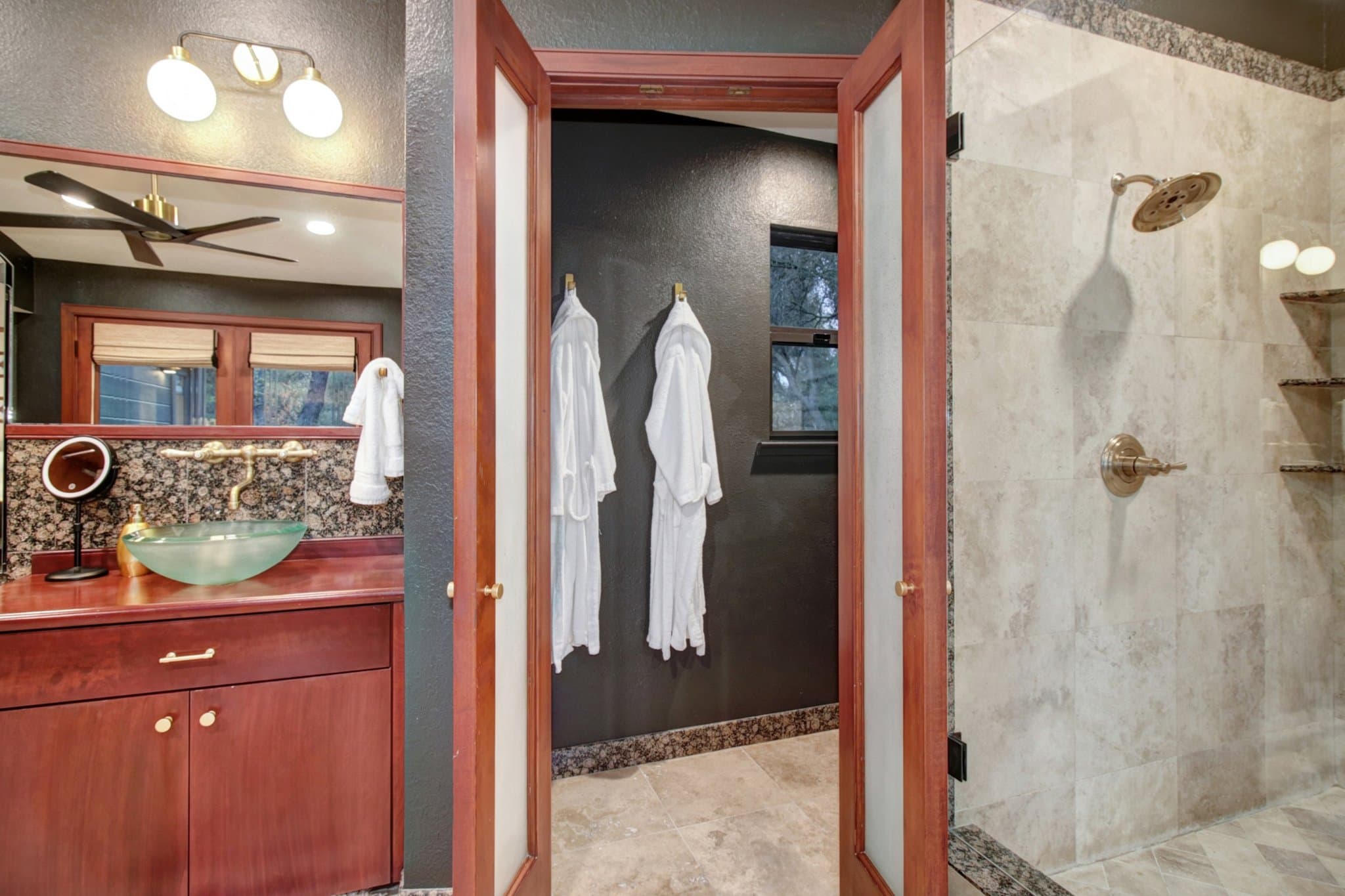 Granite Bay House: 7601 Tall Pine Ln