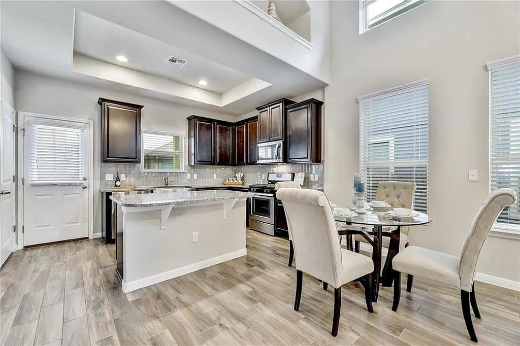 Austin House: 907 Firebranch Trl