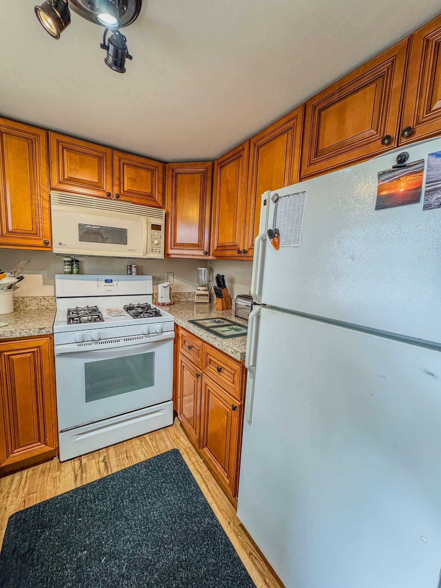 Hampton Condo: 821 Ocean Blvd