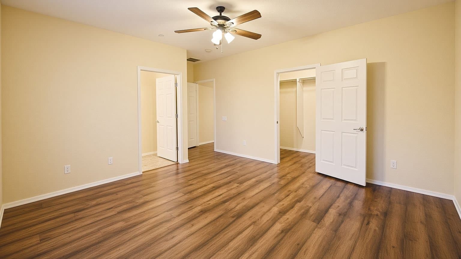 Las Vegas Townhome: 6868 Sky Pointe Dr