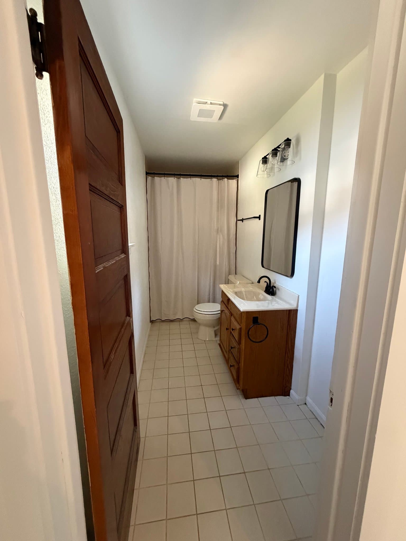 Milwaukee House: 640 S 104th St