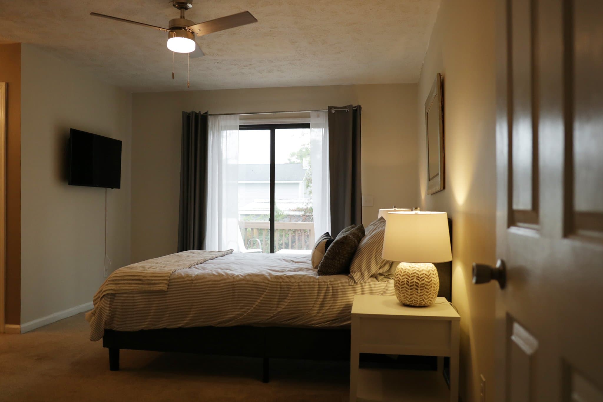 Fayetteville House: 7109 Kearny Ave