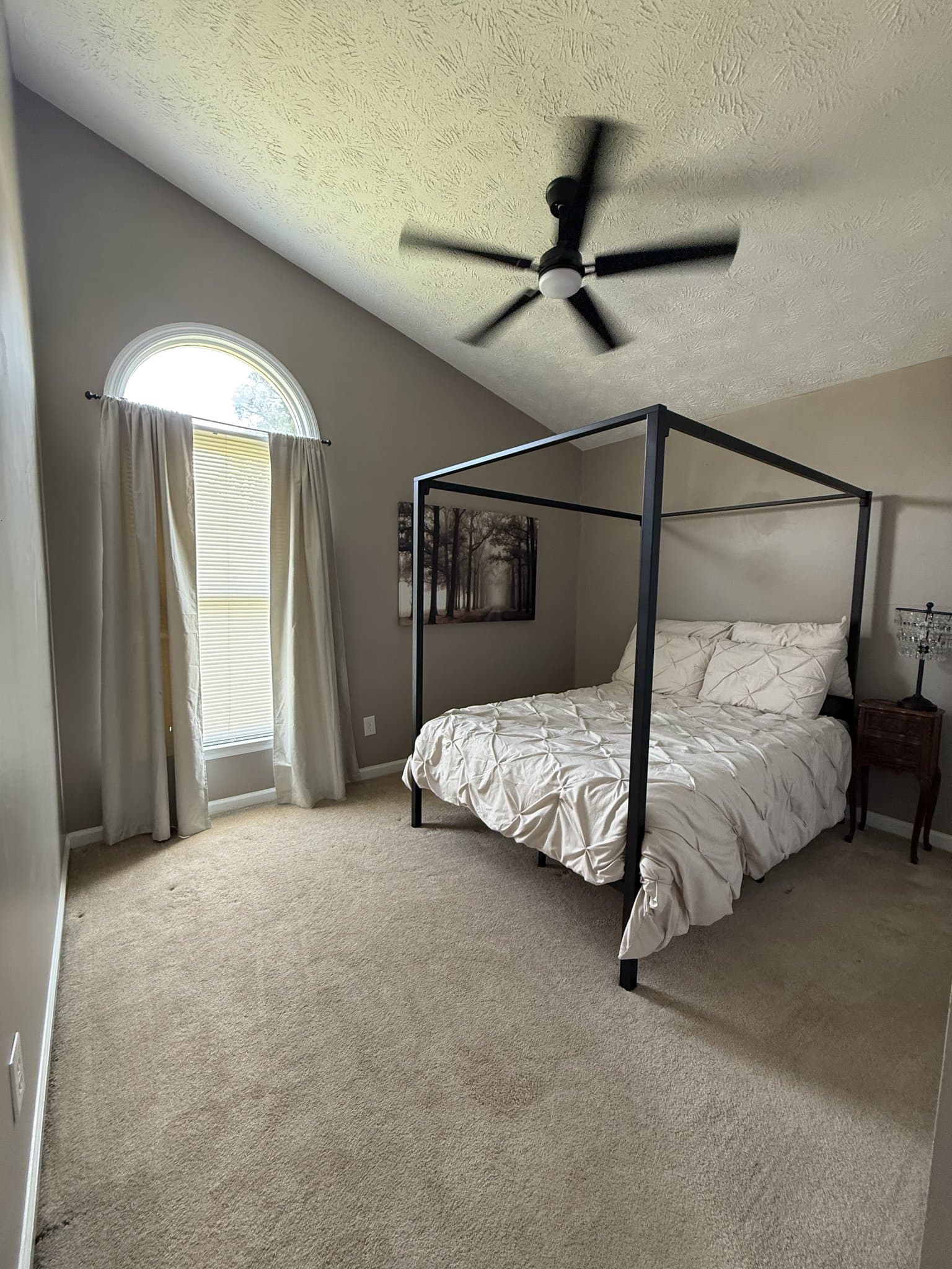 Fayetteville House: 7109 Kearny Ave