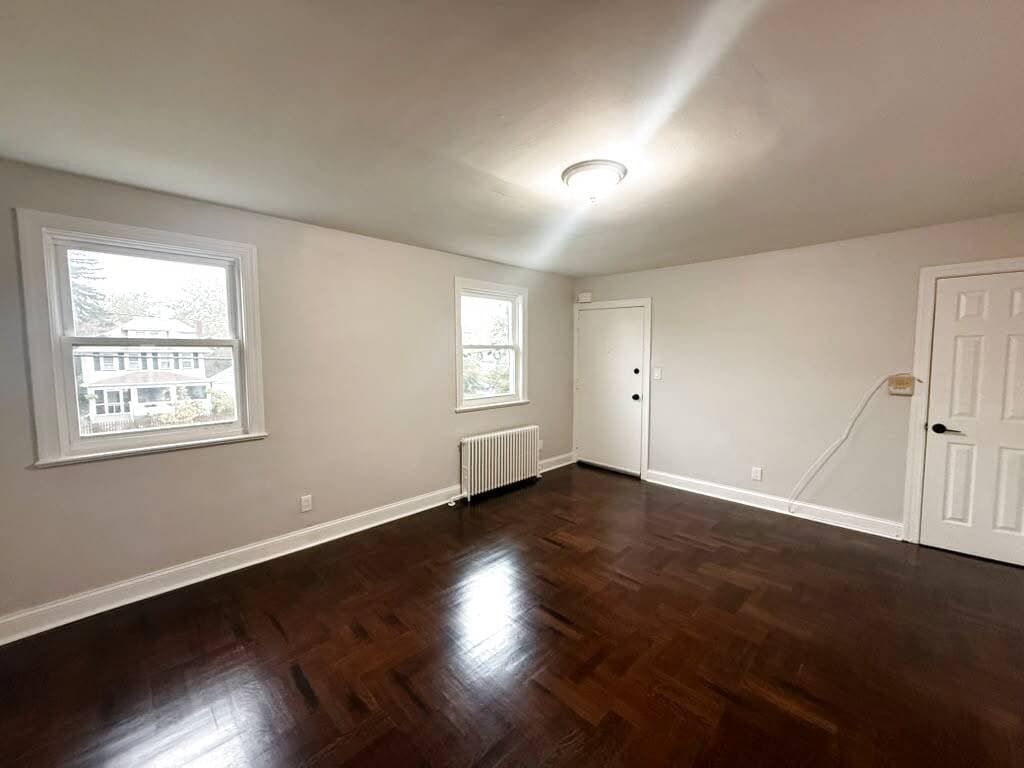 Highland Park Apartment: 111 S 3rd Ave