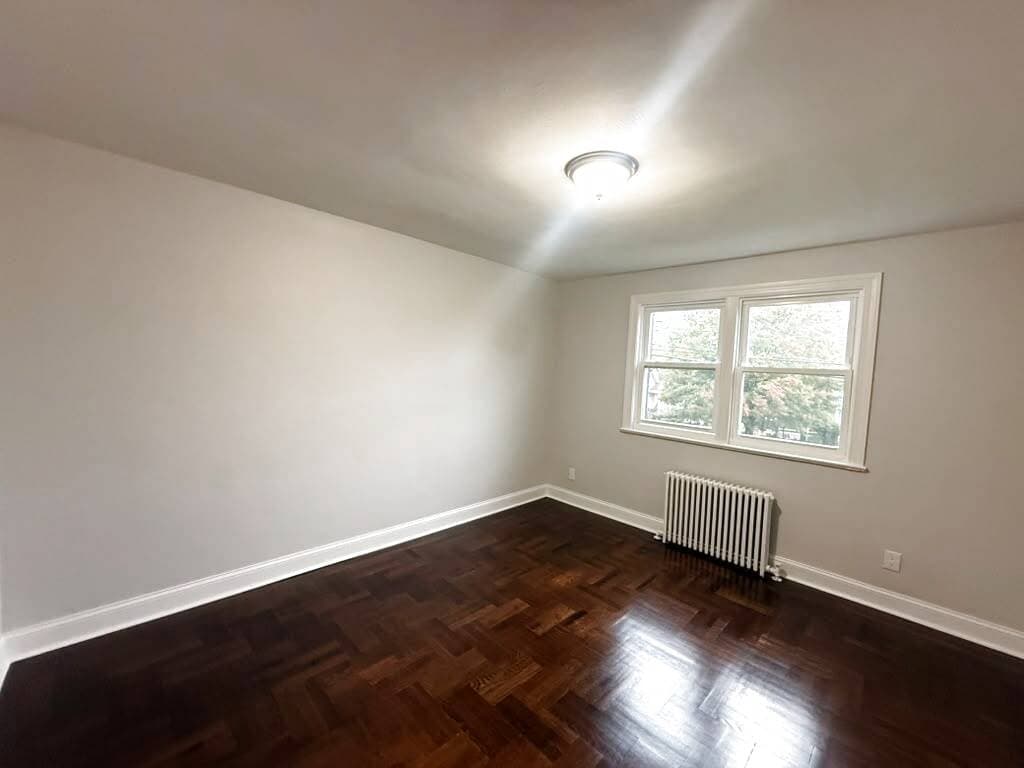 Highland Park Apartment: 111 S 3rd Ave