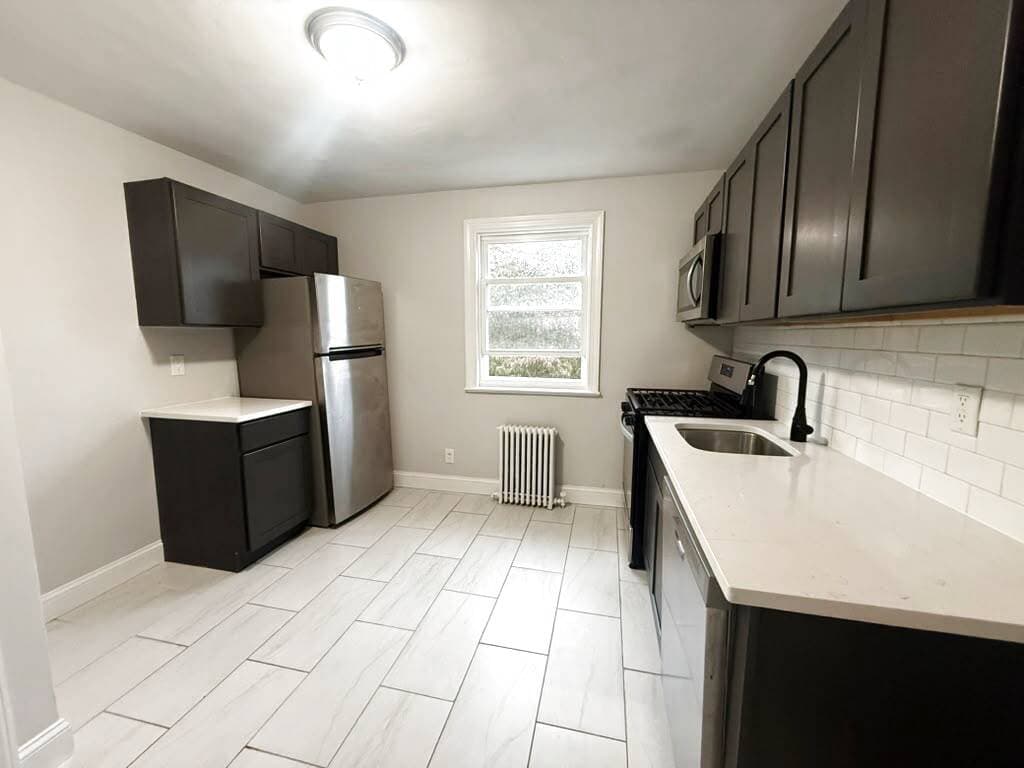 Highland Park Apartment: 111 S 3rd Ave