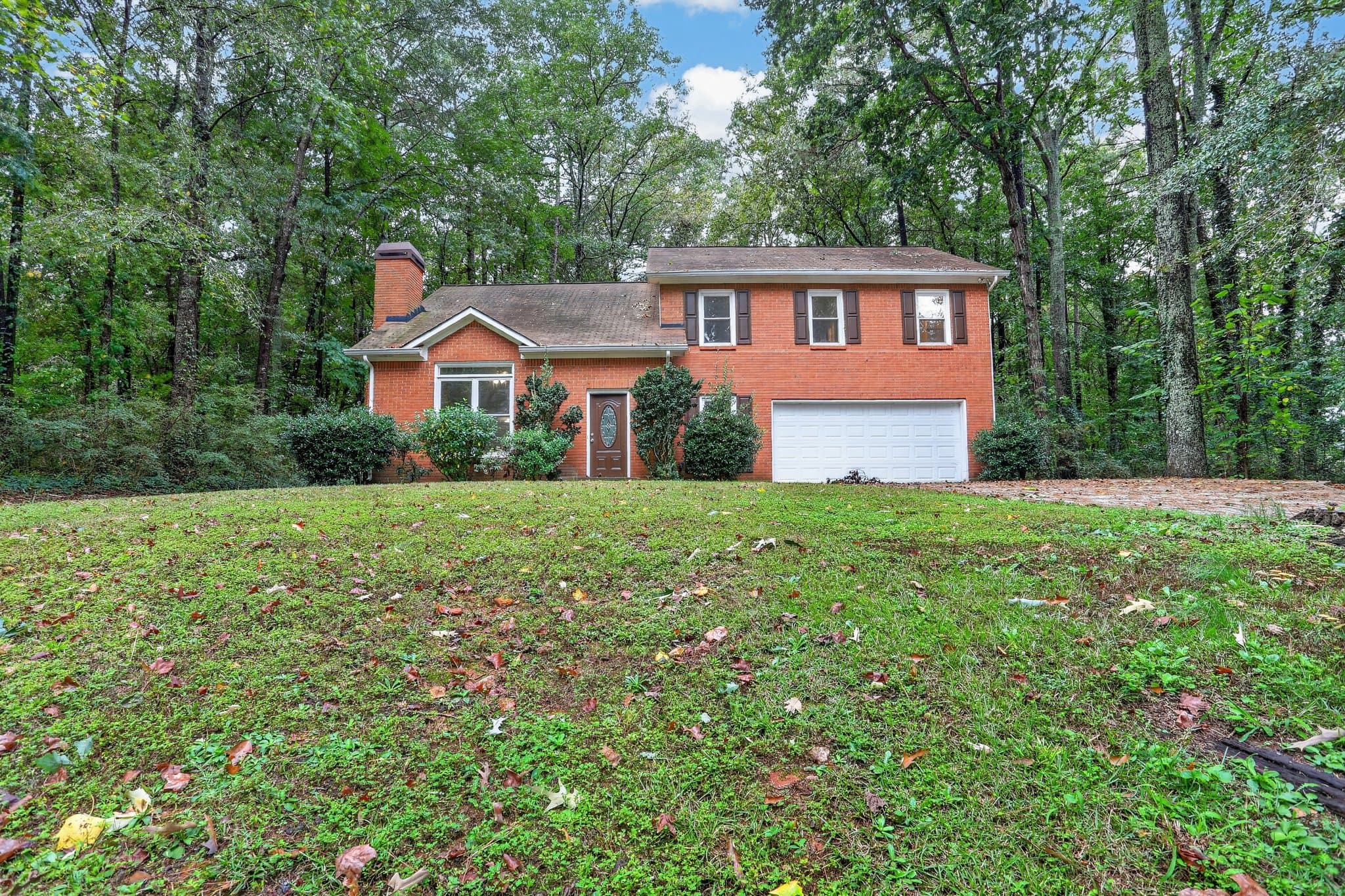 Jonesboro House: 7715 Wethersfield Dr