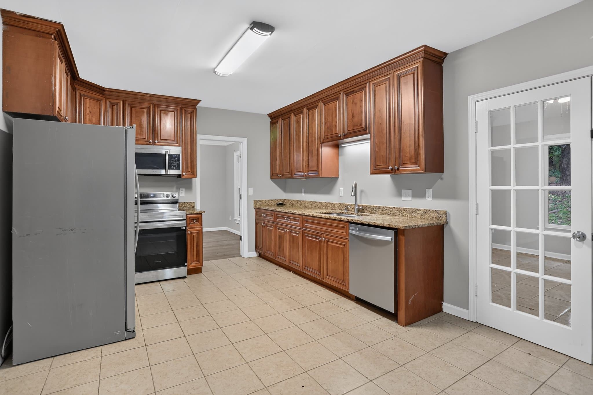 Jonesboro House: 7715 Wethersfield Dr