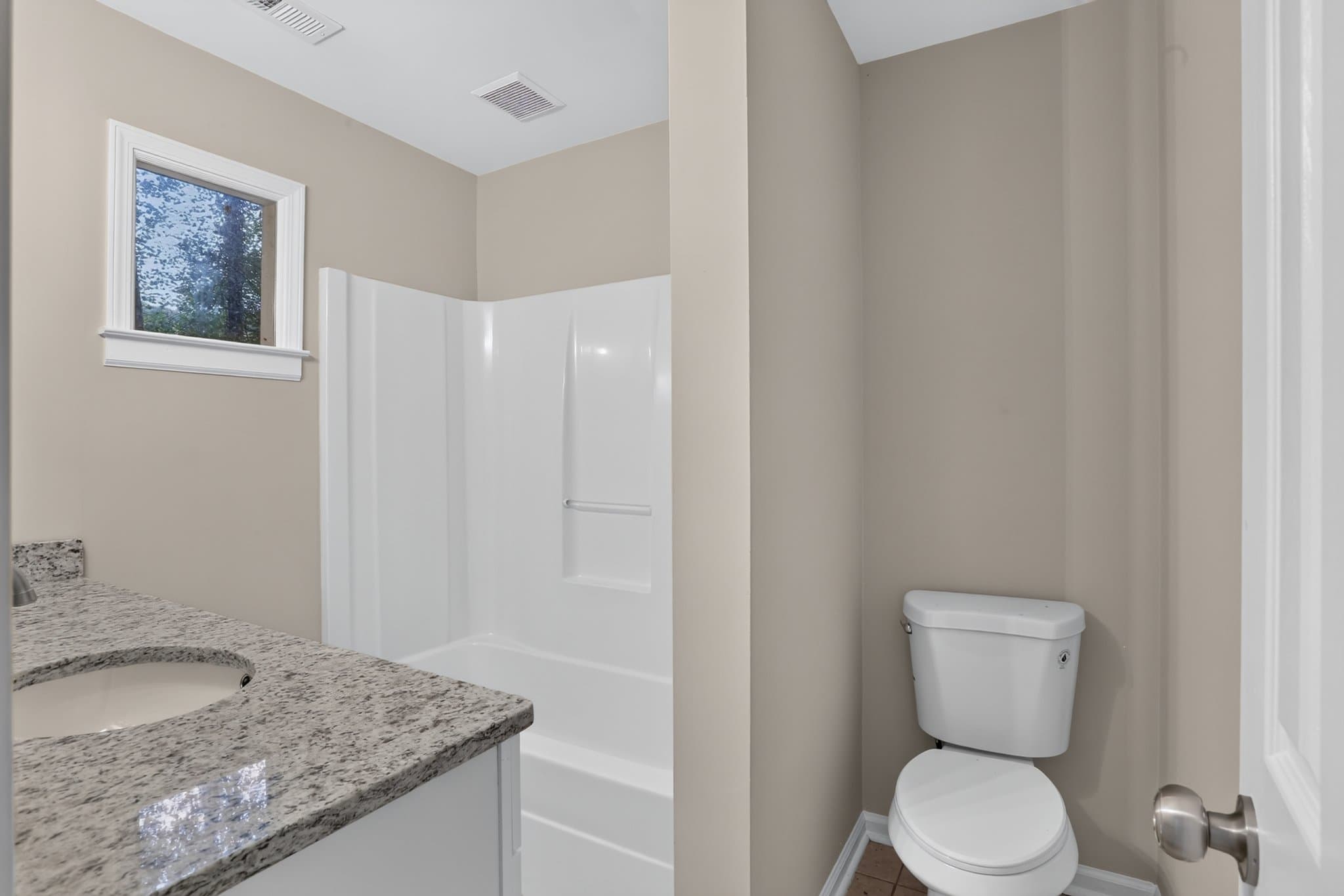 Jonesboro House: 7715 Wethersfield Dr